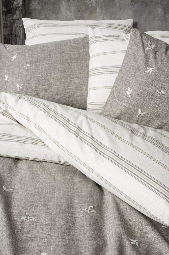Cotton Box Klein Nakışlı Çift Kişilik Nevresim Takımı Moke Kahve resmi