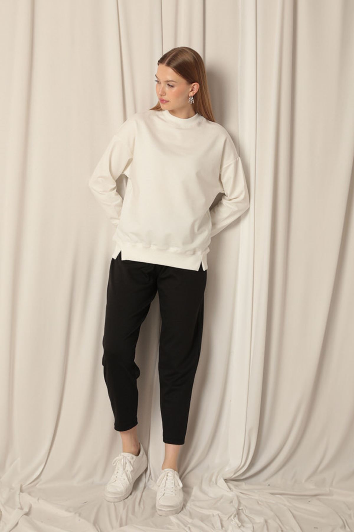 Modal Kumaş Çimalı Bol Paça Siyah Pantolon resmi