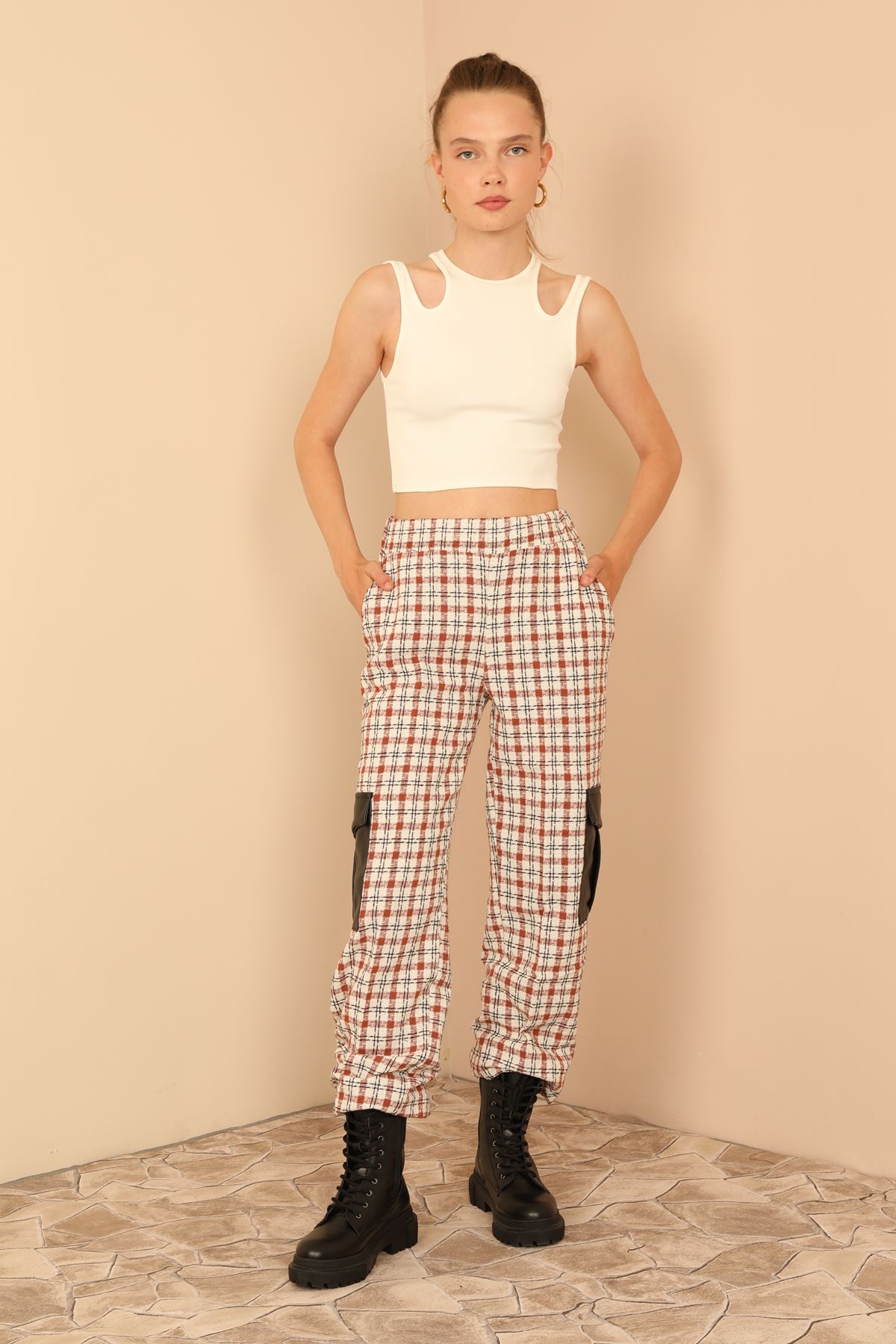 Tüvit Kumaş Uzun Boy Çizgili Kargo Kadın Pantolon-Taba resmi