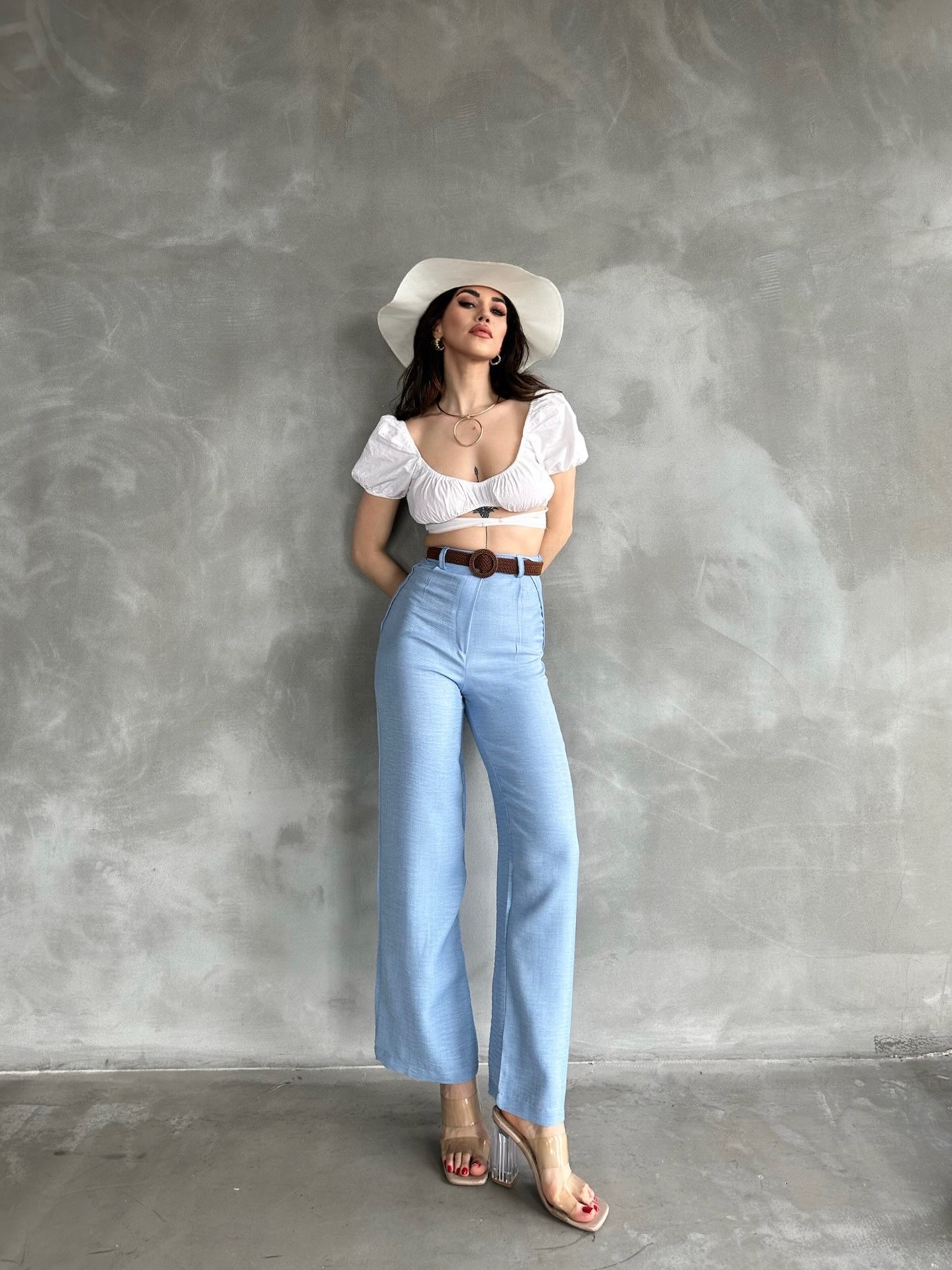 Beli Kemerli Keten Pantolon resmi