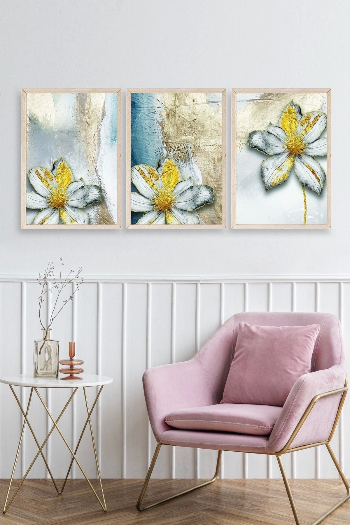 Çiçek Desenli Üçlü Ahşap Çerçeveli Tablo resmi