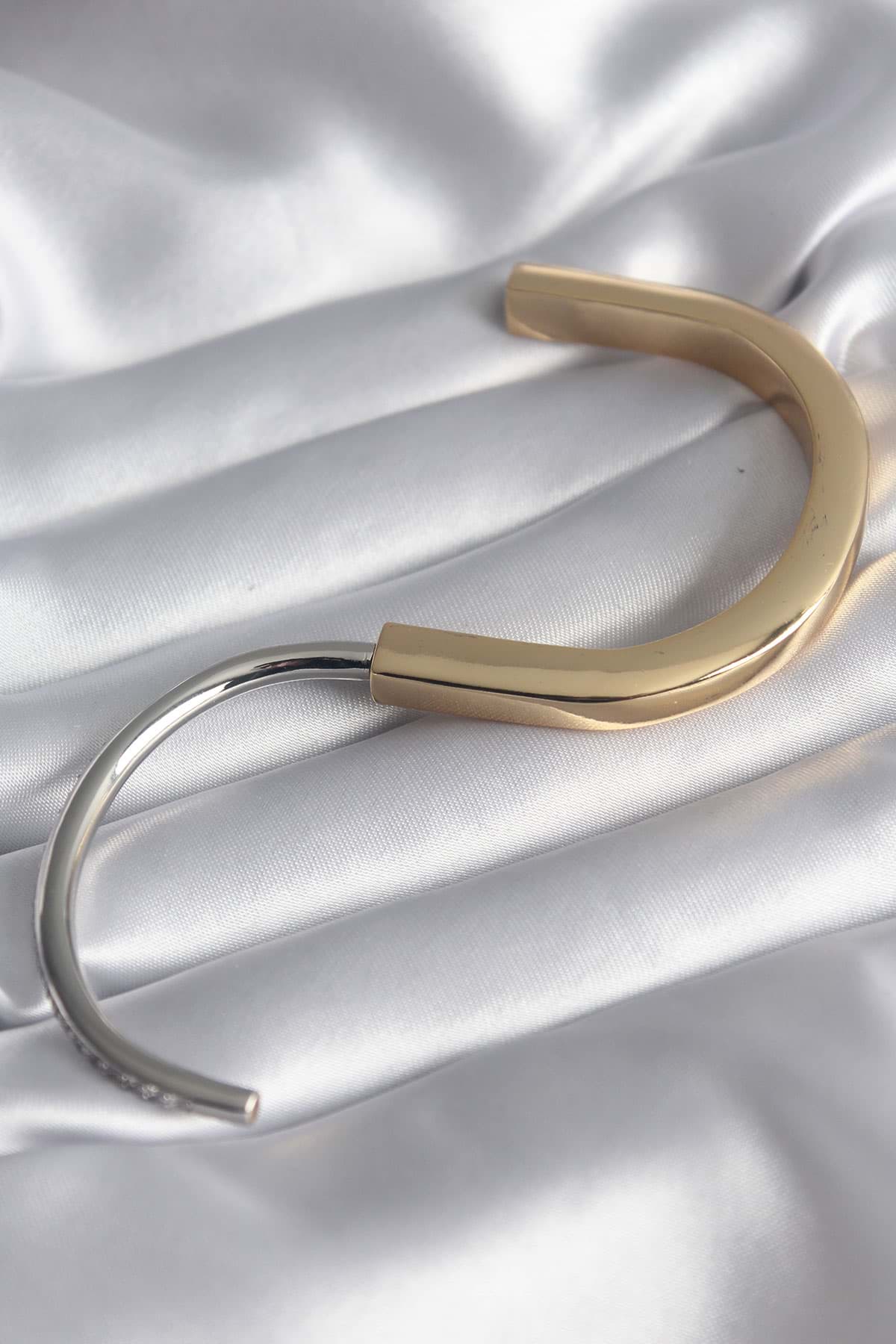 Picture of 316L Çelik Gold Gümüş Renk Zirkon Taşlı Tiffany VIP Seri Kadın Kelepçe - TJ-BB5841