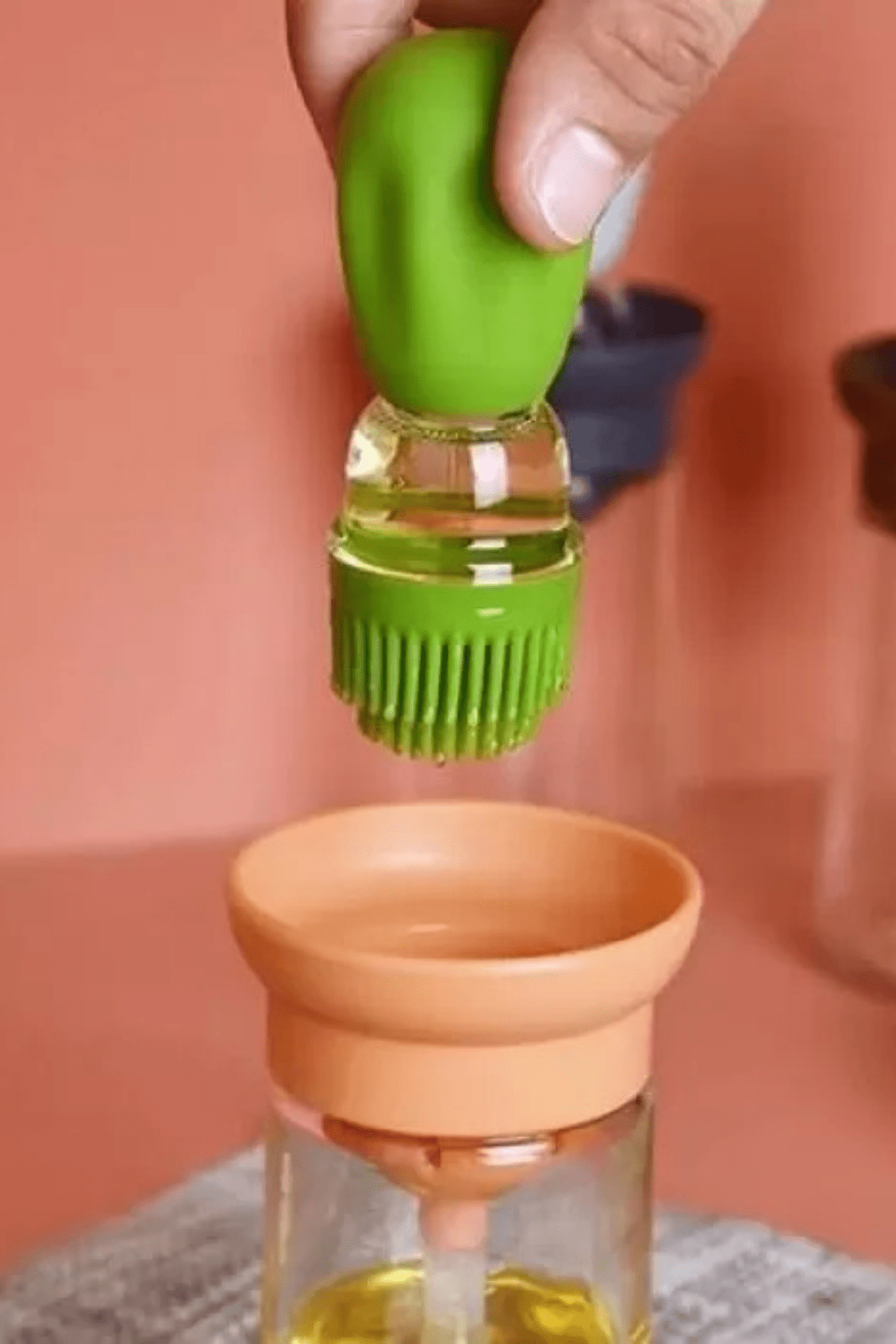 Picture of Hazneli Silikon Uçlu Cam Yağdanlık Sirke Yağ Yumurta Ve Sos Fırçası Asorti